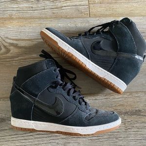 EUC Nike black Sky Dunk Wedge